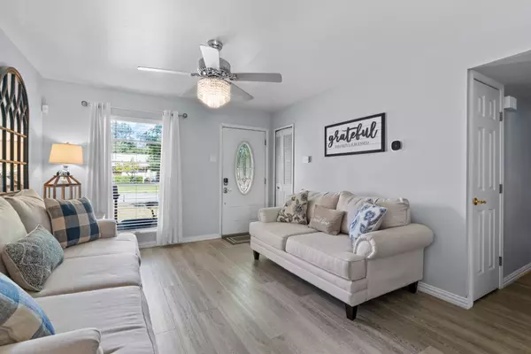 Lewisville, TX 75067,960 Ashwood DR