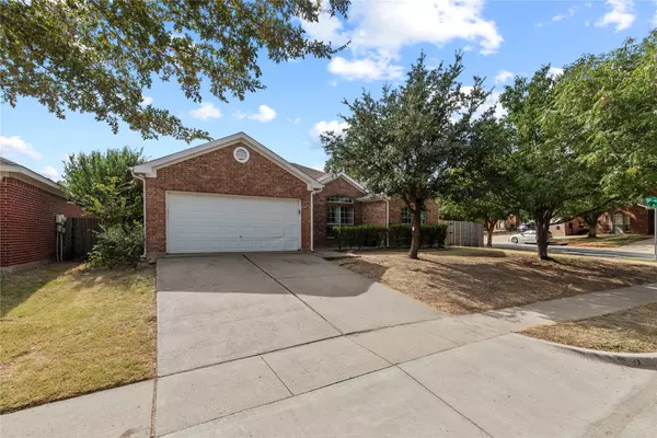 4100 Chisos Rim TRL, Fort Worth, TX 76244