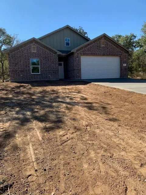 Mineral Wells, TX 76067,411 Hamilton RD