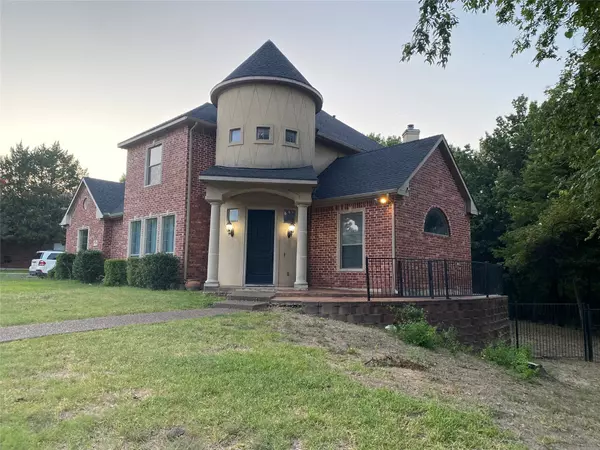 9309 Nottingham CT, Rowlett, TX 75088