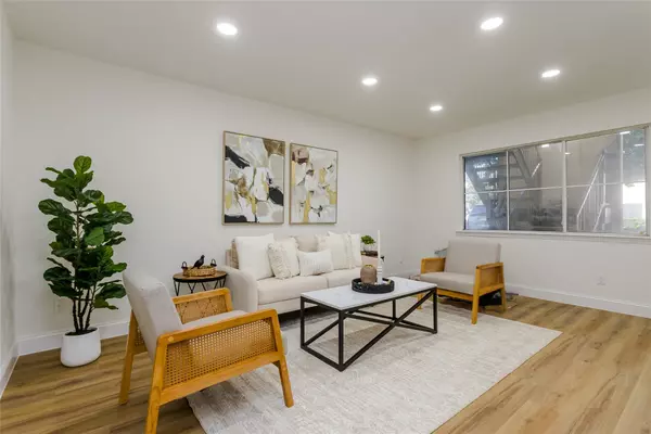 Dallas, TX 75230,5607 Harvest Hill RD #1007