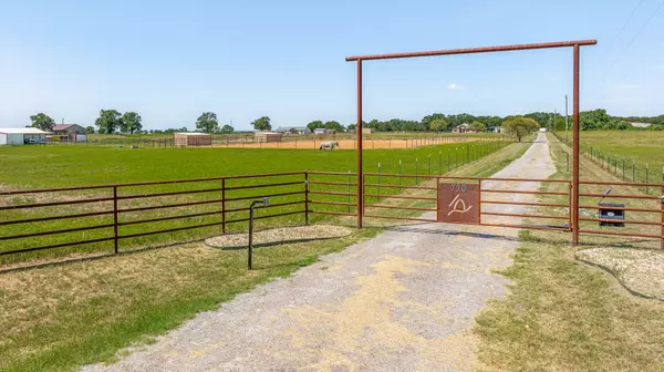 Stephenville, TX 76401,750 County Road 431