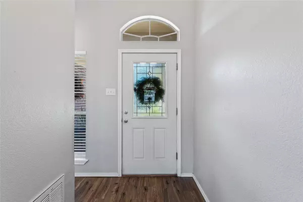 Woodway, TX 76712,290 Norwood DR