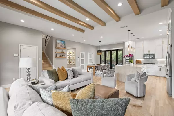 Dallas, TX 75214,6802 Vada DR