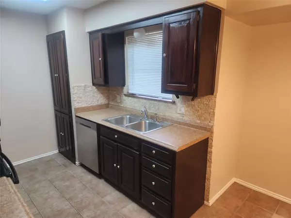 Granbury, TX 76048,4302 N Chisholm TRL