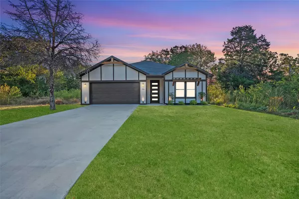 246 N Cherokee Shores DR, Mabank, TX 75156