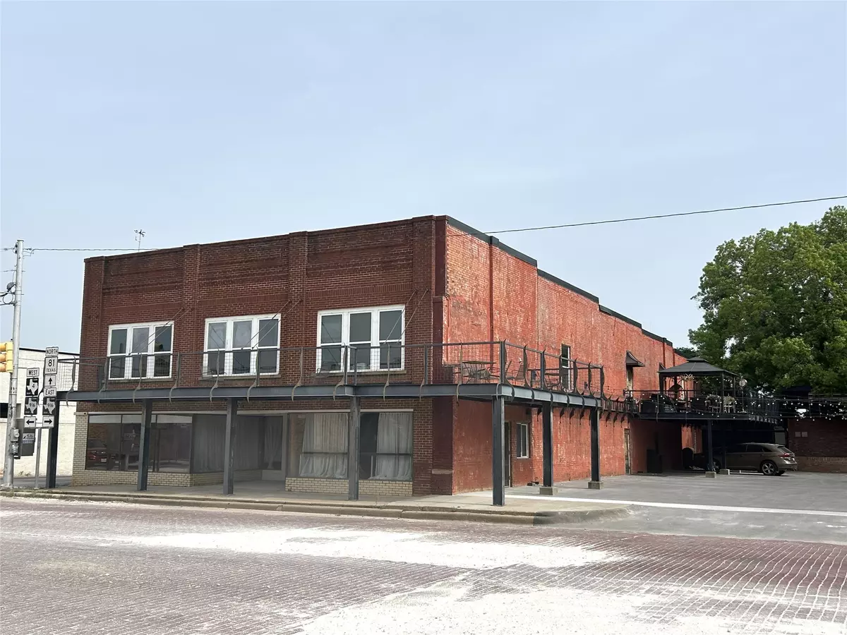 Grandview, TX 76050,301 E Criner ST #2