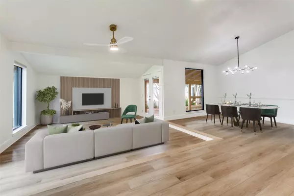 Dallas, TX 75238,11014 Mccree RD