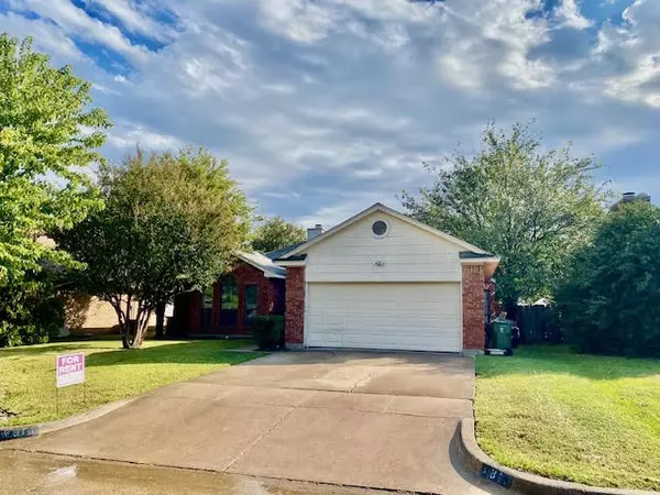 Arlington, TX 76001,810 Trevor WAY