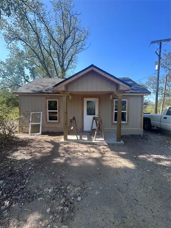 324 Hogan LN, Bellmead, TX 76705