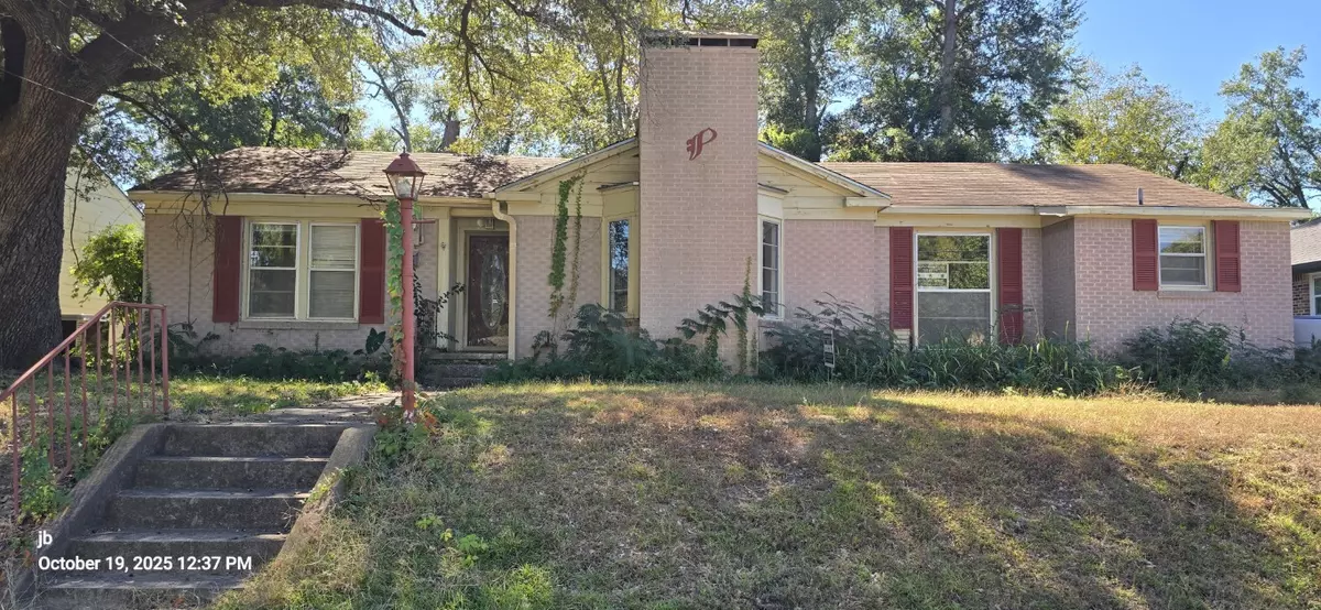 Tyler, TX 75701,1314 S Azalea DR