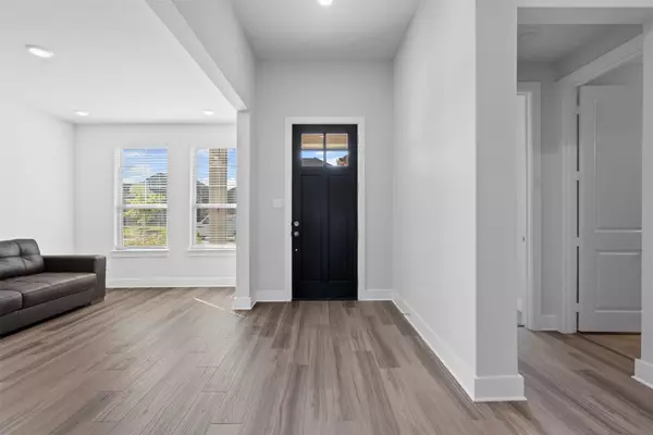 Waxahachie, TX 75165,1770 English WAY