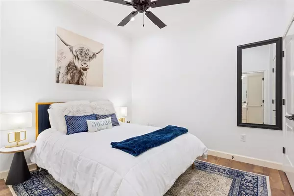 Waco, TX 76701,330 Austin AVE #318