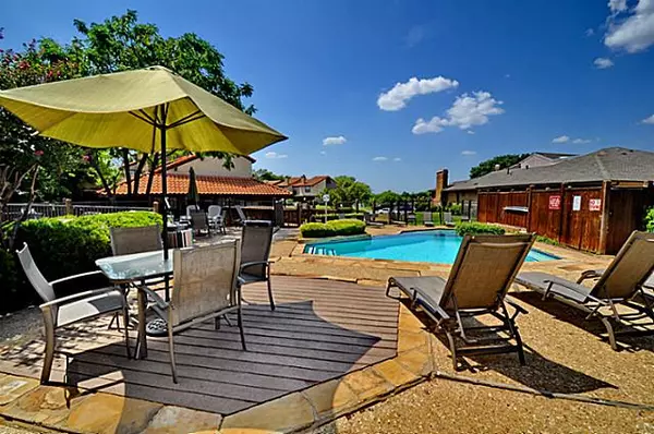 Carrollton, TX 75006,2610 Lakehill LN #6B