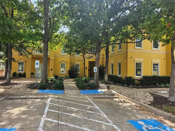 Arlington, TX 76017,2304 W Interstate 20 #220