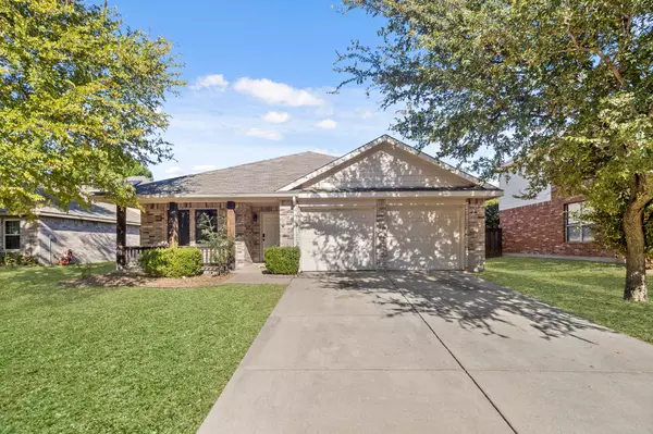 5968 Waterford DR, Grand Prairie, TX 75052