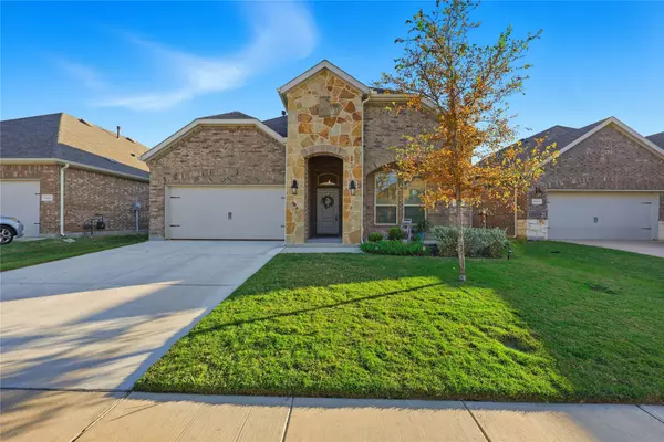 11024 Gold Pan TRL, Aubrey, TX 76227