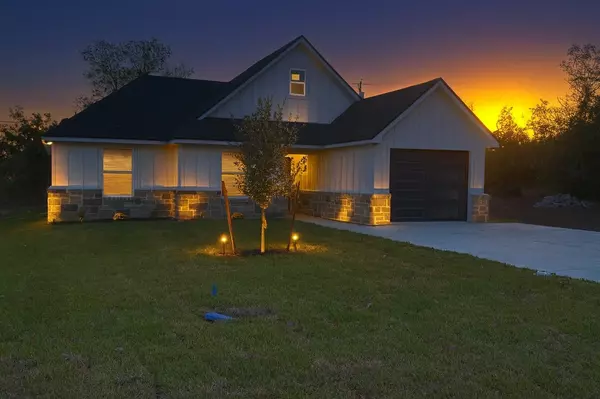 Mcgregor, TX 76657,300 Arthur ST