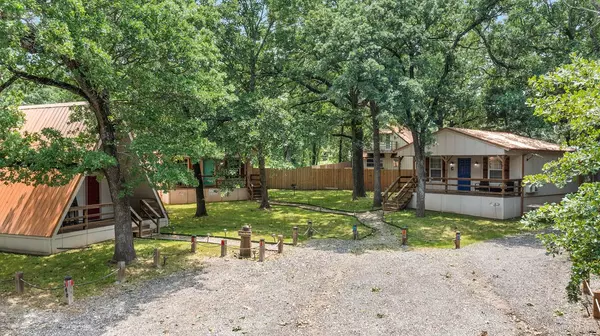 340 Oxford. DR, Gordonville, TX 76245