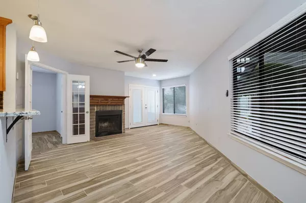 Arlington, TX 76006,2310 Balsam DR #B107