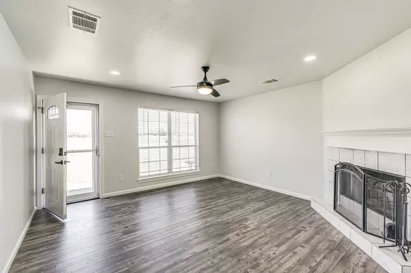 Waxahachie, TX 75167,2740 Lexie LN