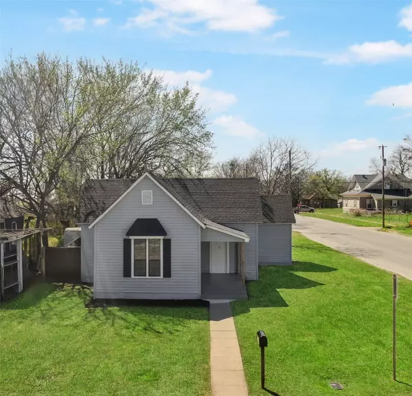 Denison, TX 75020,830 W Bond ST