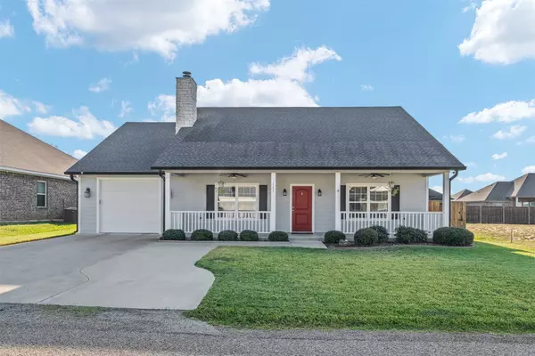 111 Bexar ST, Mabank, TX 75147