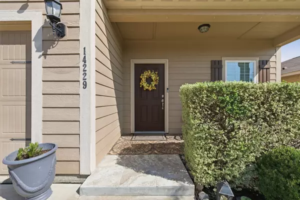 Dallas, TX 75253,14229 Bridgeview LN