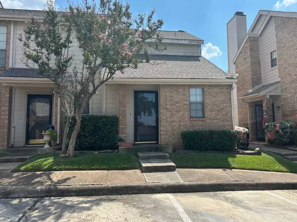 3635 Garden Brook DR #13100, Farmers Branch, TX 75234