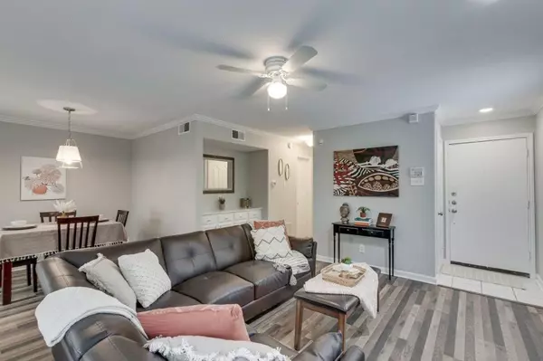 Dallas, TX 75248,15151 Berry TRL #401