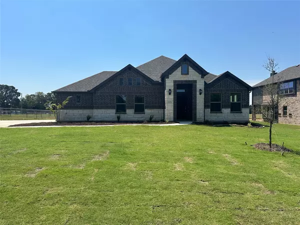 7476 West Line RD, Collinsville, TX 76233