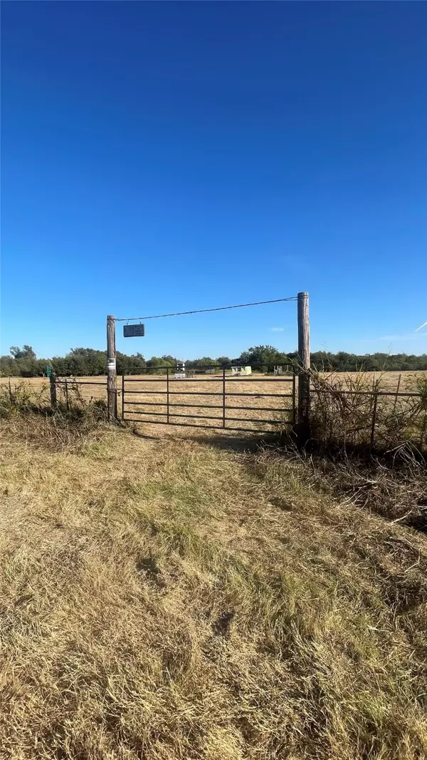 Hubbard, TX 76648,345 CR 3346