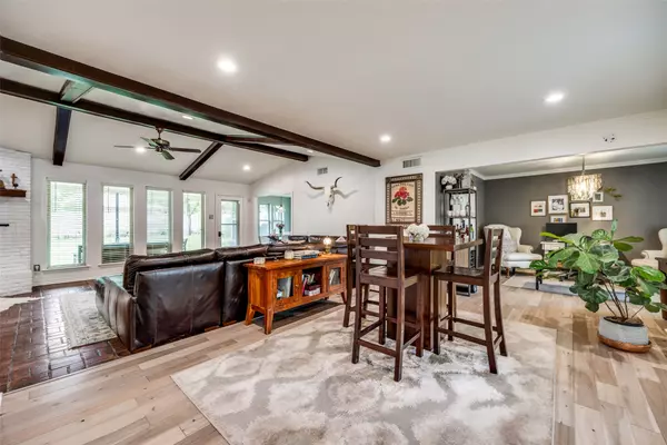 Dallas, TX 75214,6318 Danbury LN