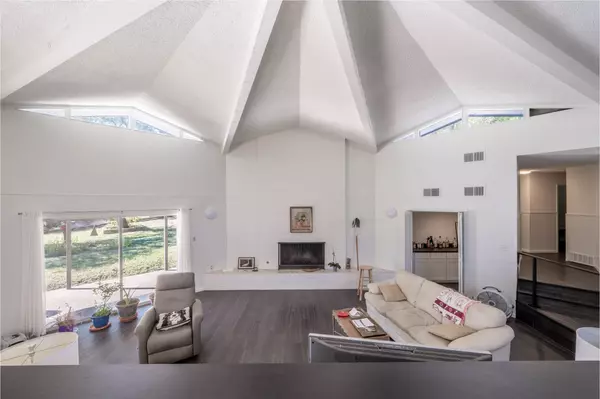 Mineral Wells, TX 76067,705 NW 10th ST