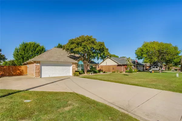 Lake Dallas, TX 75065,511 Oak Crest ST