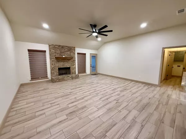 Azle, TX 76020,1116 Pine Ridge DR