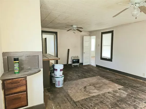 Brownwood, TX 76801,1507 Avenue J