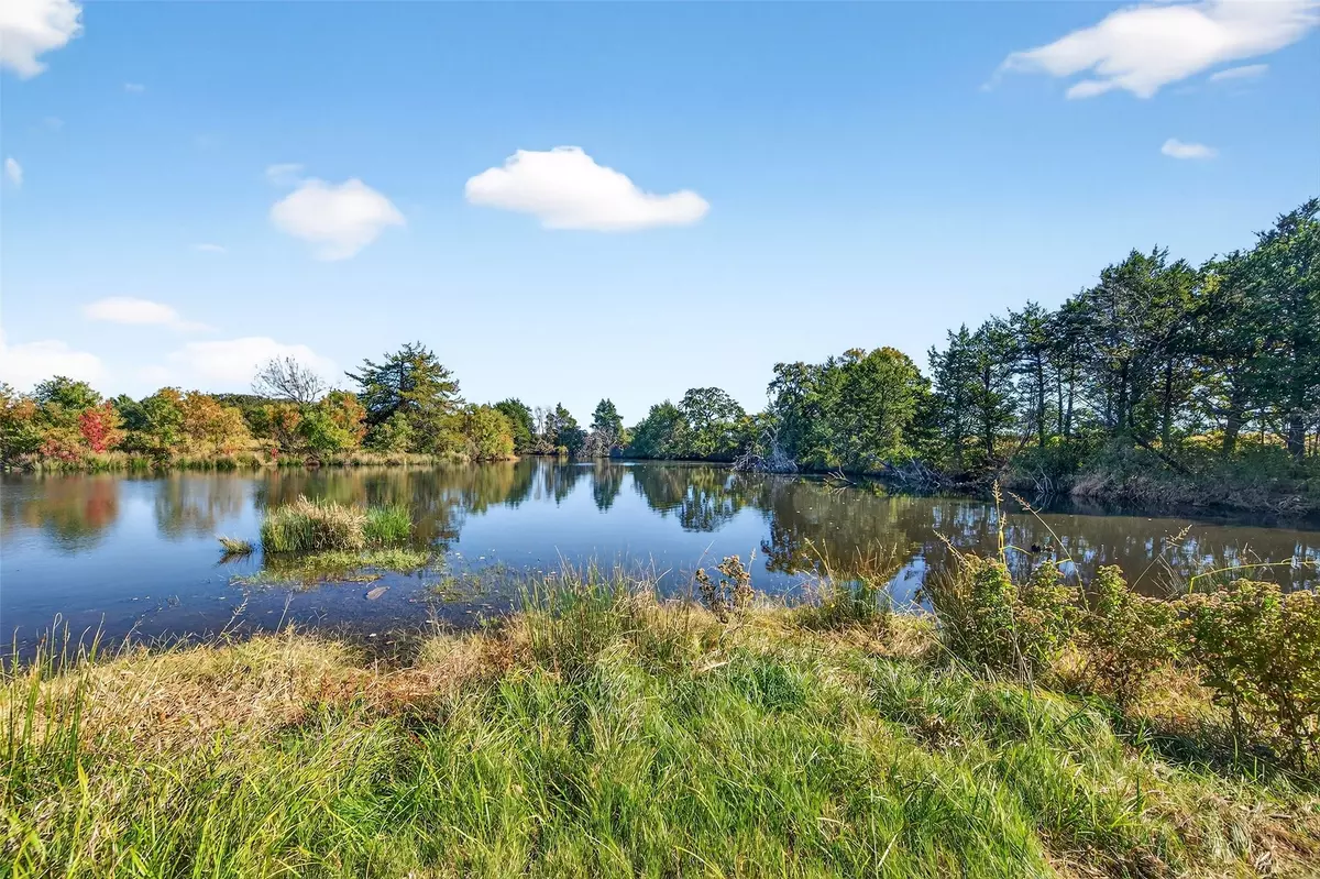 Whitesboro, TX 76273,912 Bewley RD