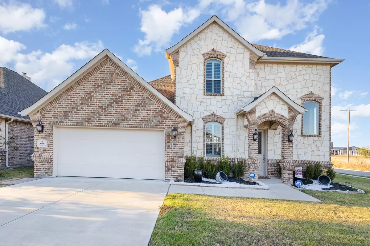 Waxahachie, TX 75165,649 Xavier CT