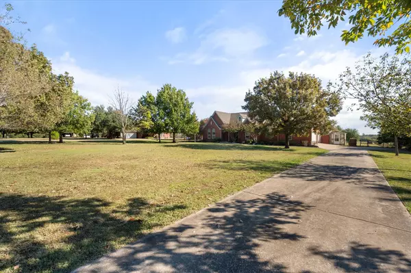 Venus, TX 76084,2420 Branch Creek RD