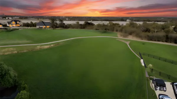 1201 Eagle Glen PASS, Gunter, TX 75058