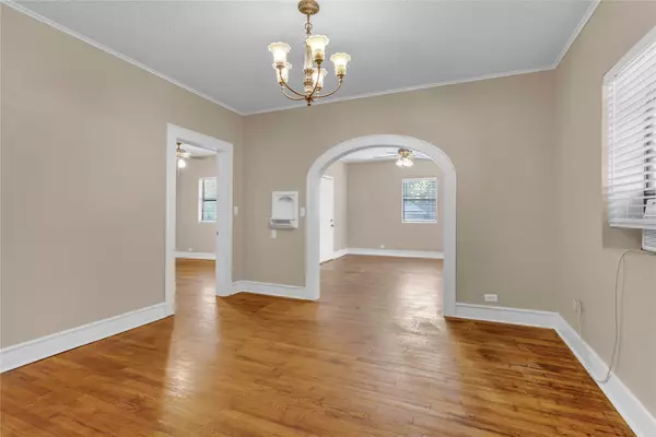 Denison, TX 75020,513 W Texas ST