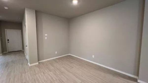 Fort Worth, TX 76131,8509 HOLLYMEAD LN