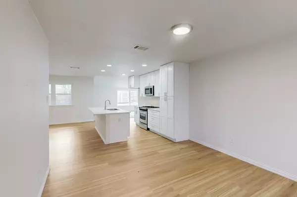 Duncanville, TX 75116,538 E Fairmeadows DR