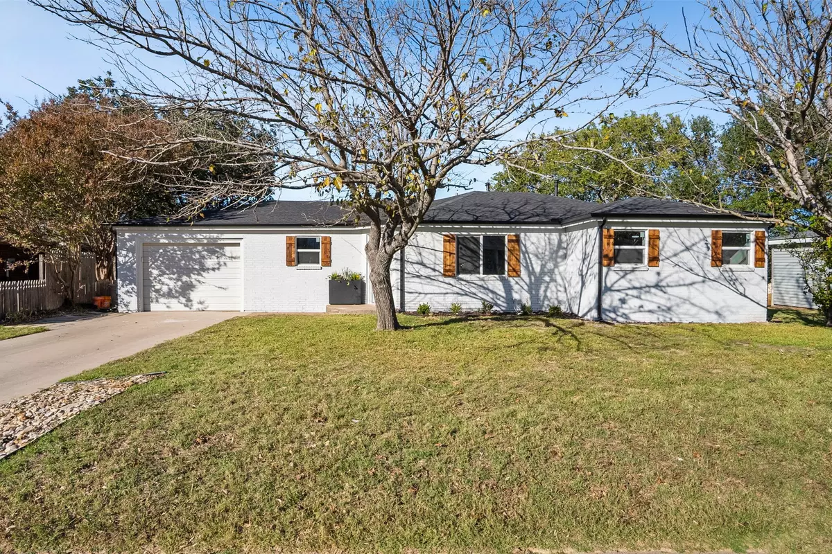 Weatherford, TX 76086,1318 W Water ST