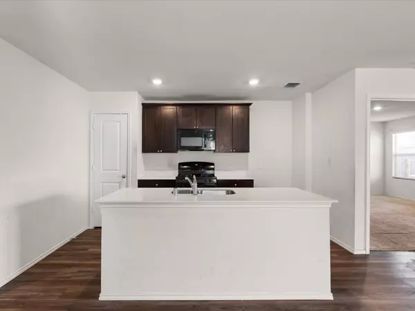 Fort Worth, TX 76052,14345 Saddlebred WAY