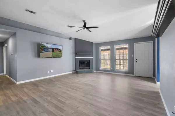 Arlington, TX 76001,807 Havenbrook DR