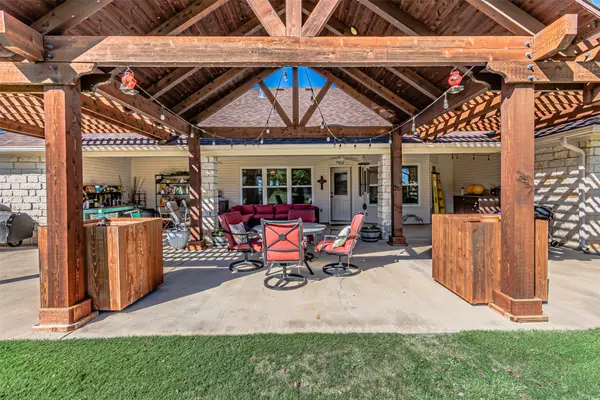 Granbury, TX 76048,617 Parker LN