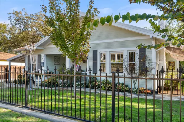 Weatherford, TX 76086,407 W Columbia ST