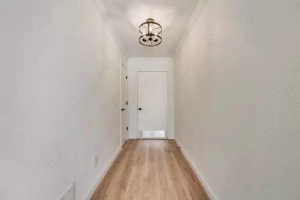 Richardson, TX 75081,2112 Plymouth Rock DR